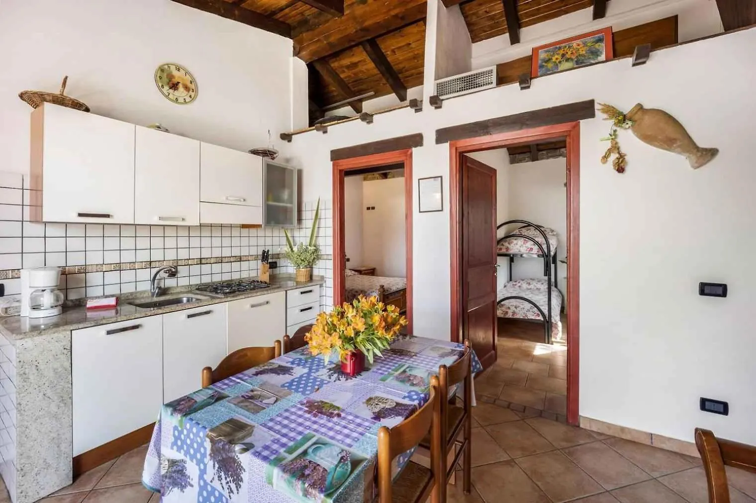 Holiday Homes In Pompeiana 40829